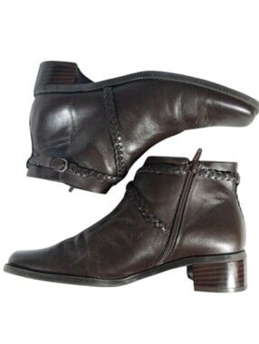 NWOT-1 SHOW! MICHELLE D.! ESPRESSO BROWN GENUINE LEATHER BRAIDED BOOTS! SZ 9M